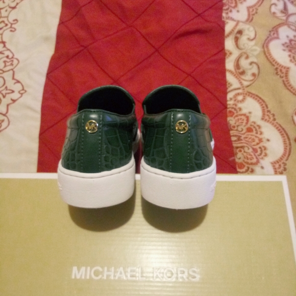 Michael Kors Keaton Slip On - Picture 7 of 10